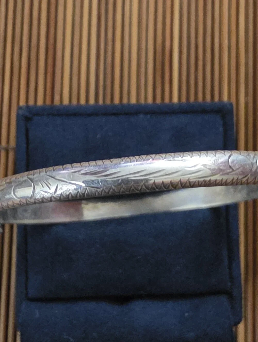 925 Silver Etched Hinged Bangle Bracelet (Vintage)